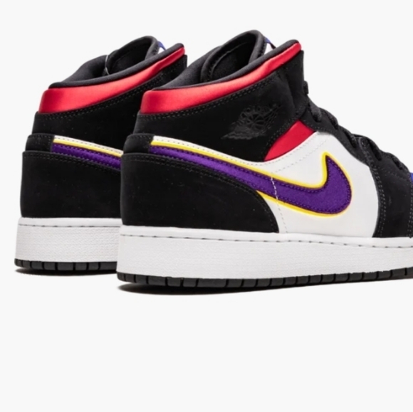 Lakers Nike Air Jordan 1 Mid SG OG Top 3 Size 6.5Y - Picture 2 of 11